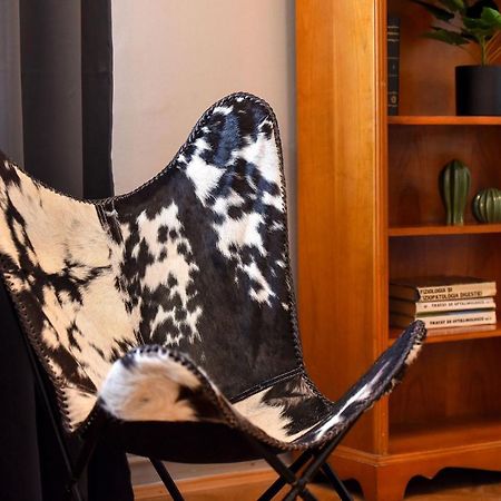 Stylish & Spacious Apartment Near The Old Town - A Touch Of History, A Dash Of Modernity Bucureşti Exterior foto