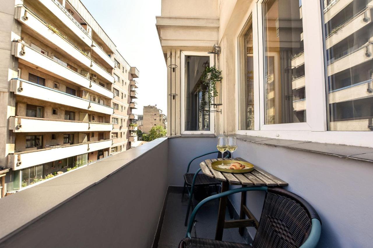 Stylish & Spacious Apartment Near The Old Town - A Touch Of History, A Dash Of Modernity Bucureşti Exterior foto