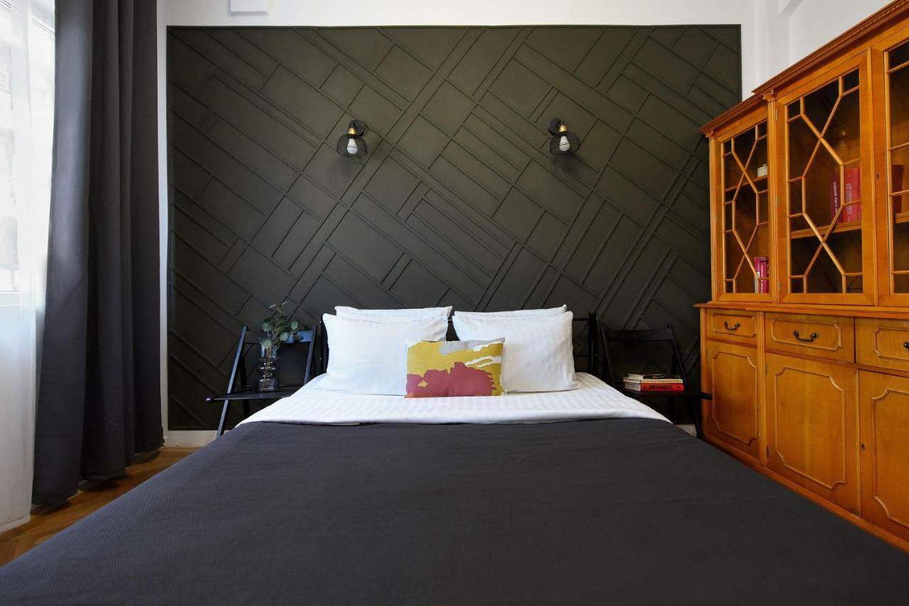 Stylish & Spacious Apartment Near The Old Town - A Touch Of History, A Dash Of Modernity Bucureşti Exterior foto